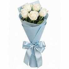 Букет 5 Белых роз Проуд в Жиздре