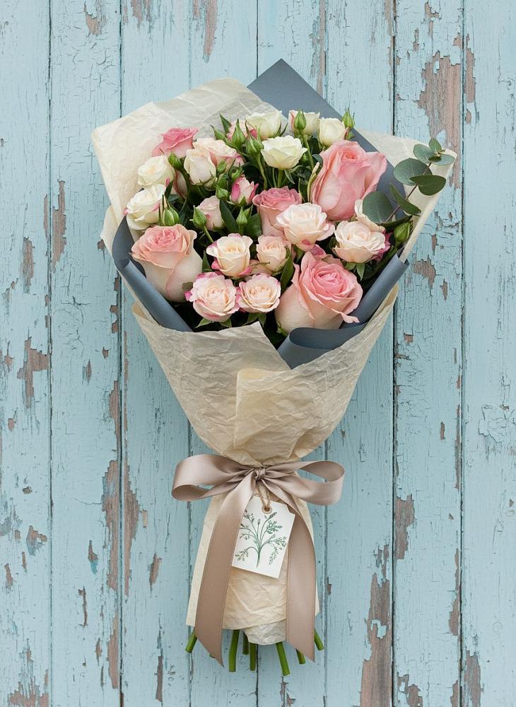 Букет цветов из: Розы в Жиздре