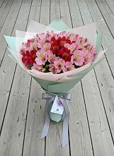 Букет цветов из:  Альстромерии в Жиздре