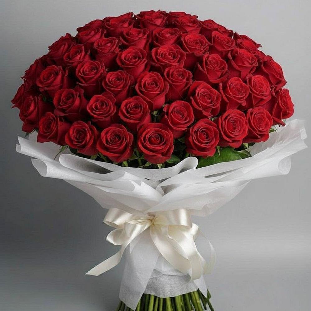 Букет 101 Красная роза Блэк Мэджик в Жиздре