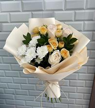 Букет цветов из:  Розы и Хризантемы в Жиздре