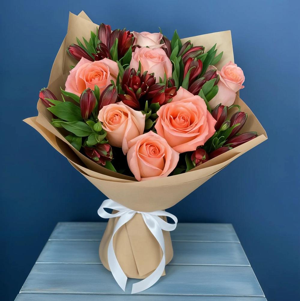 Букет цветов из: Розы и Альстромерии в Жиздре