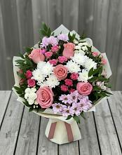 Букет цветов из:  Альстромерии, Гвоздики, Розы и Хризантемы в Жиздре