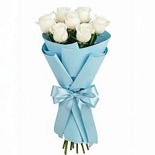 Букет 7 белых роз Проуд в Жиздре