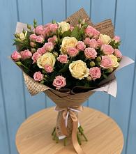 Букет цветов из:  Розы в Жиздре