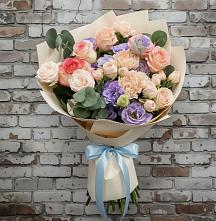 Букет цветов из:  Розы, Лизиантусы и Гвоздики #REPLACE_PRED# Жиздре