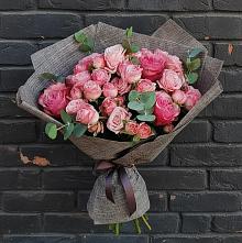 Букет цветов из:  Розы в Жиздре