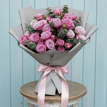 Букет цветов из:  Розы в Жиздре